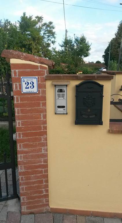 B&B Ginevra Ghizzano Bagian luar foto
